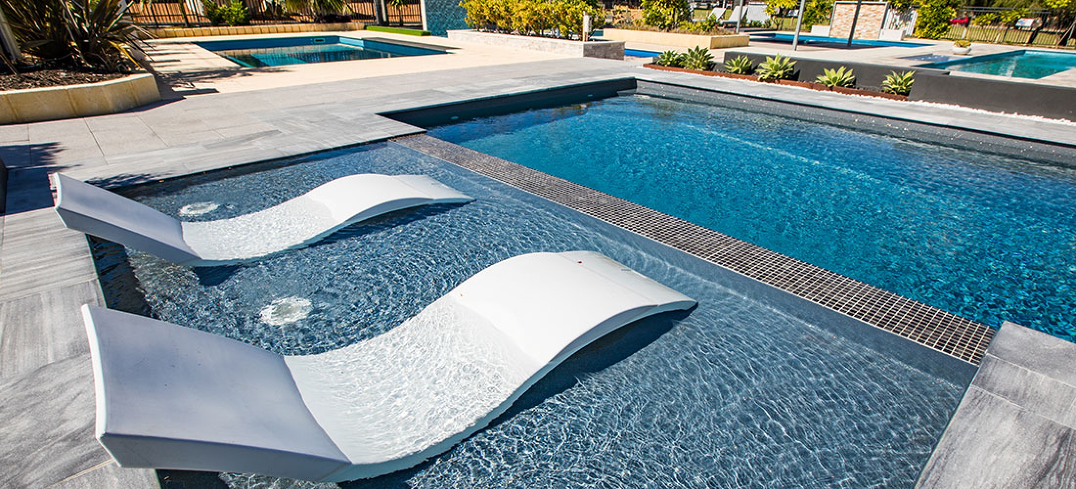Aqua Ledge – 4m x 2m - Gary West Pools